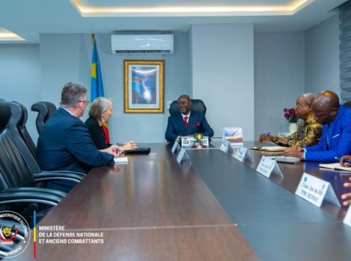 Processus de Washington, Défense : Guy Kabombo et Lucy Tamlyn harmonisent les vues !